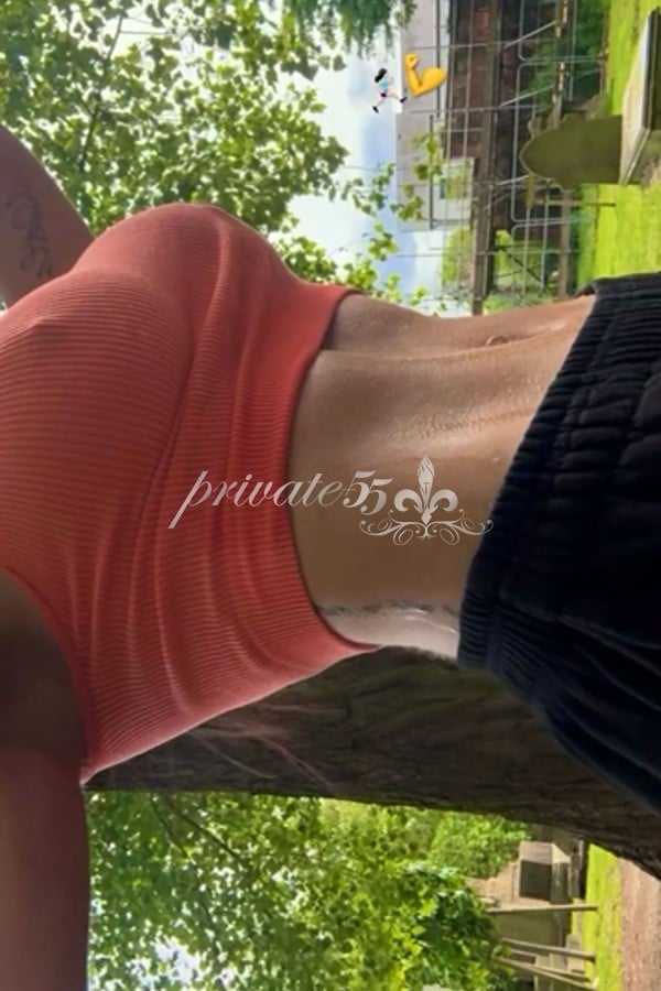 Foto 1 de Gab Barcellos