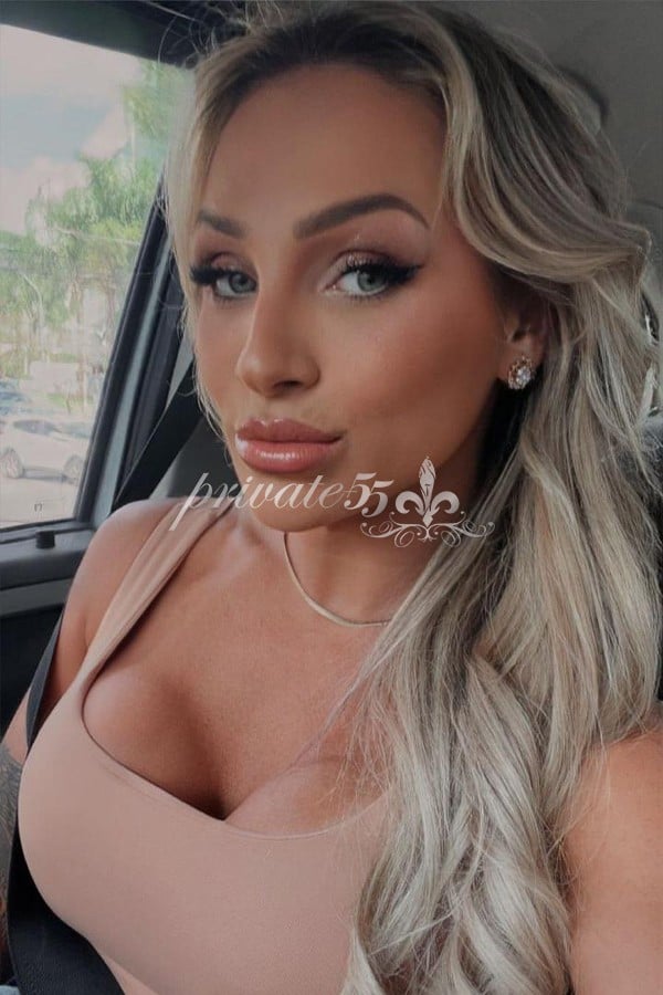 Ímola Mendes - Acompanhante de Luxo em Balneário Camboriú