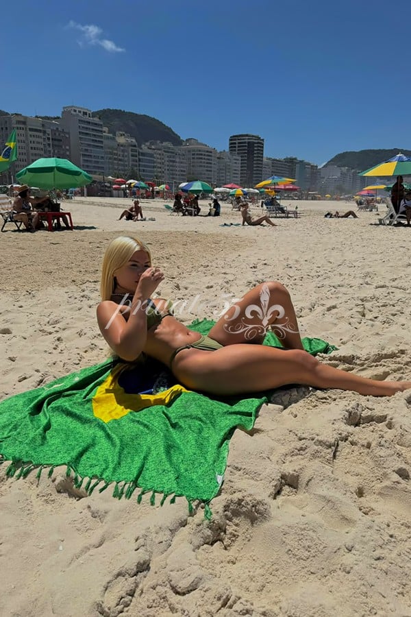 Jade Moncler - Acompanhante em Rio de Janeiro