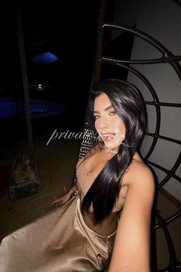 Luna  Cartier - Garota de Programa em Balneário Camboriú