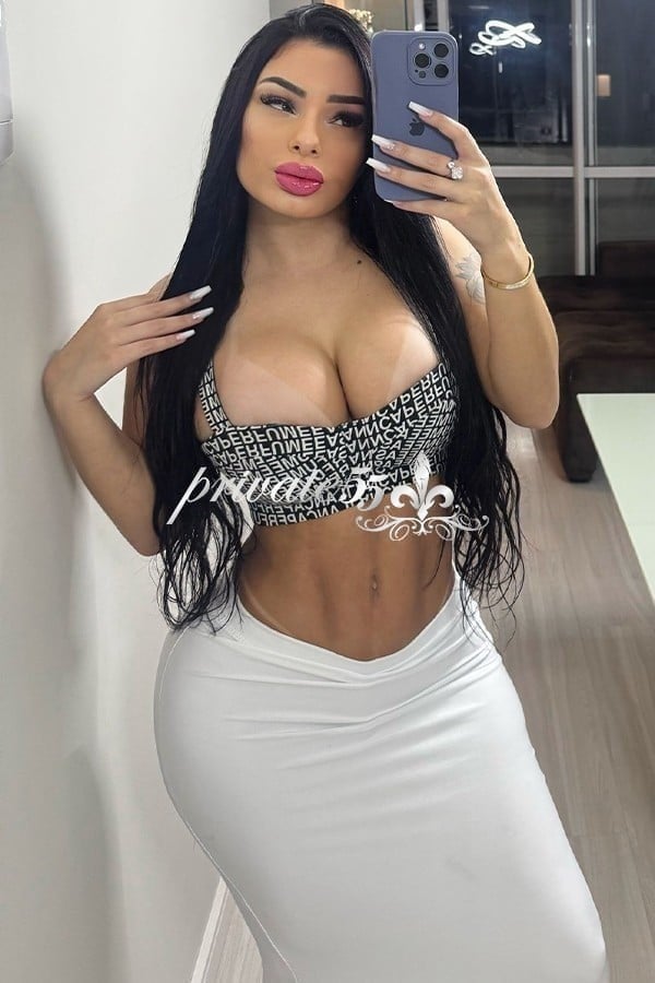 Júlia Hoffman - Acompanhante Verificada em Porto Alegre