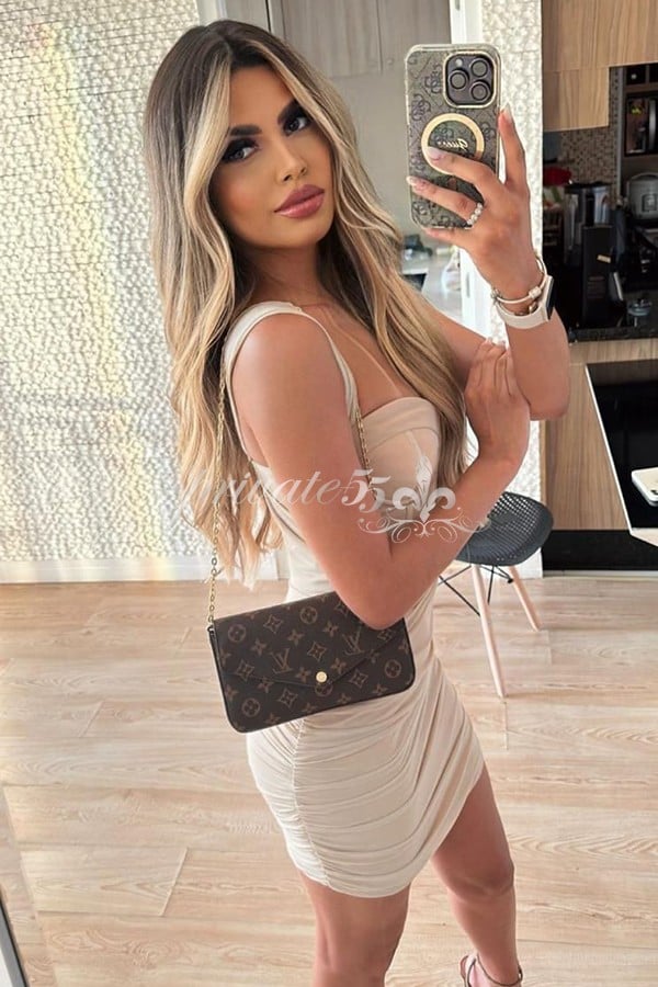 Geovanna Lacerda - Acompanhante de Luxo em Curitiba