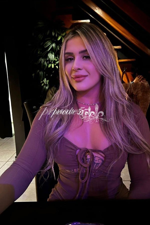 Nina Mendes - Acompanhante de Luxo em Porto Alegre