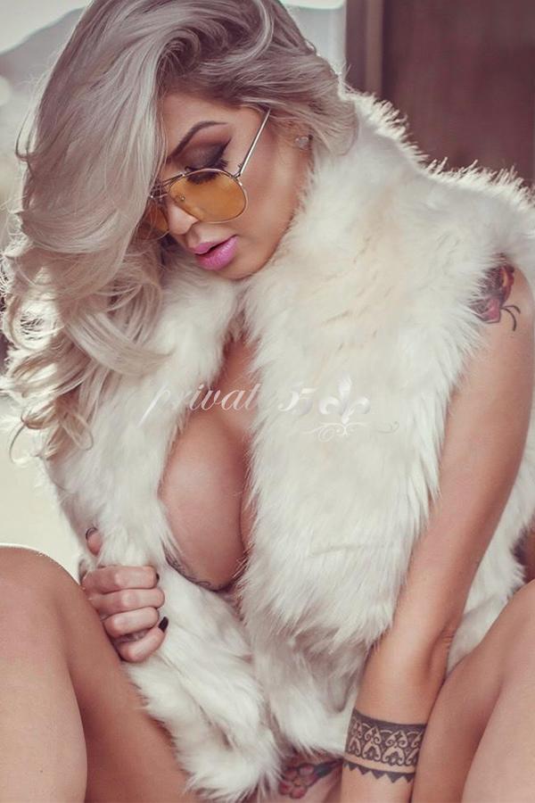 Foto 17 de Rhiana Boss