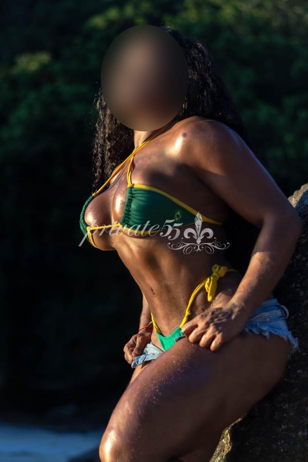 Carla Ferrari - Acompanhante de Luxo em São Paulo