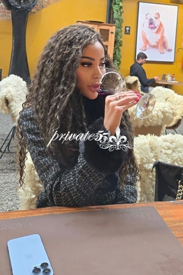 Anastácia Louise - Acompanhante de Luxo em Porto Alegre