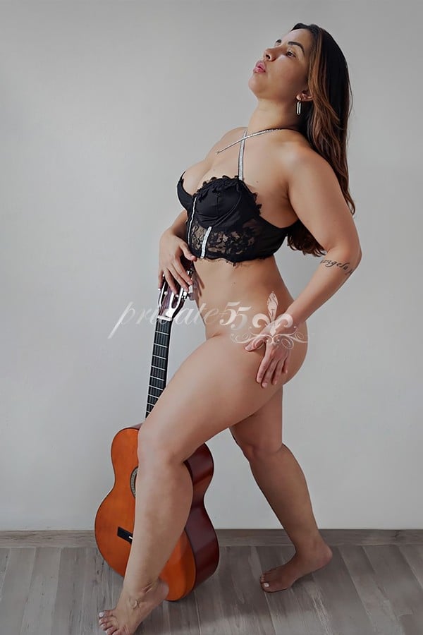 Yzis Vitória - Acompanhante Verificada em Porto Alegre