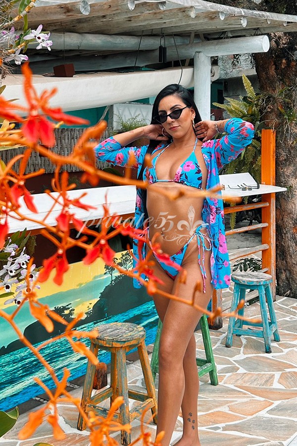 Íris Ferrari - Acompanhante de Luxo em Balneário Camboriú