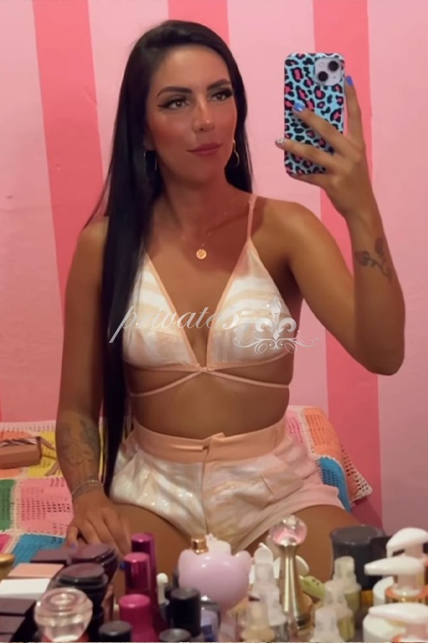 Íris Ferrari - Acompanhante em Balneário Camboriú