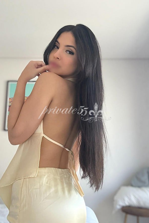 Foto 2 de Rebeca Martins