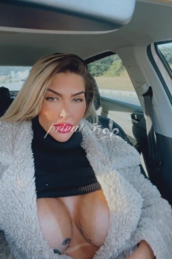 Foto 2 de Rhiana Boss