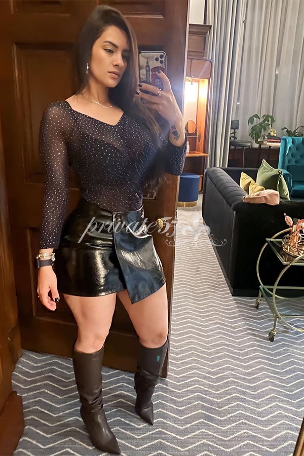 Milla Venâncio - Garota de Programa em Balneário Camboriú