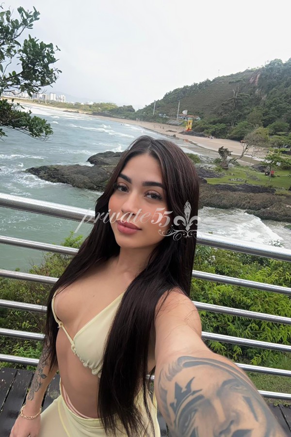 Bella Sen - Garota de Programa em Curitiba