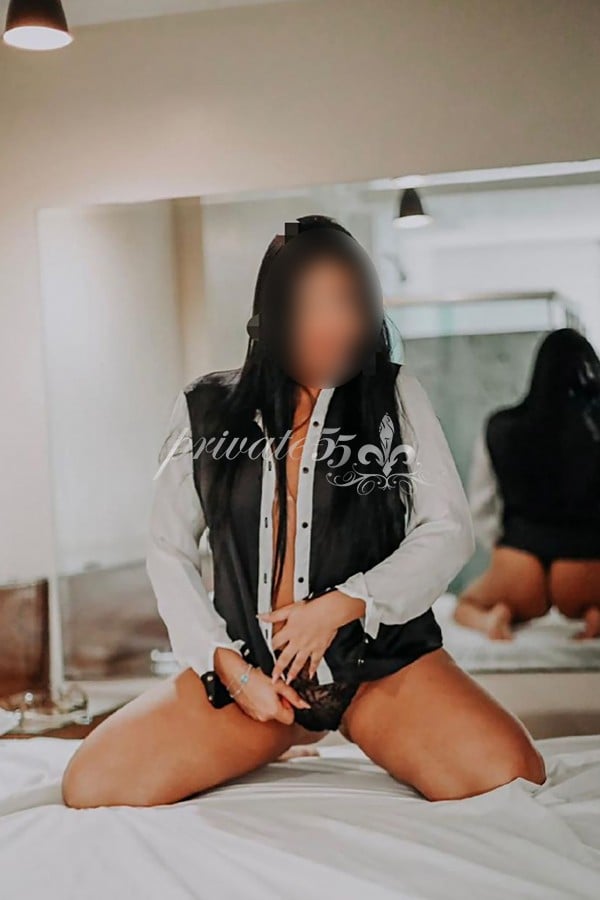 Foto 2 de Mileyde Tavares