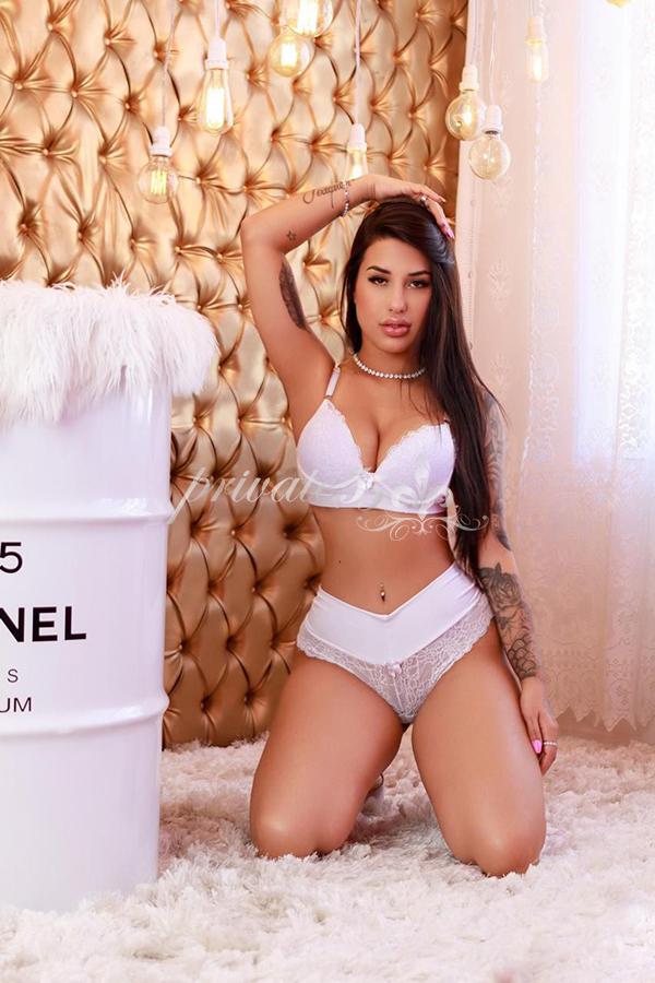 Nathy Albuquerque - Acompanhante de Luxo em Florianópolis