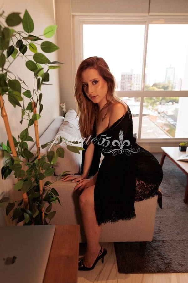 Agni Priya - Garota de Programa em Florianópolis