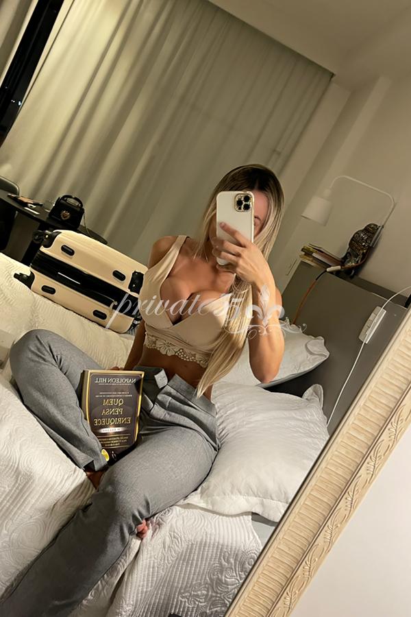 Esperanza D - Acompanhante em Florianópolis