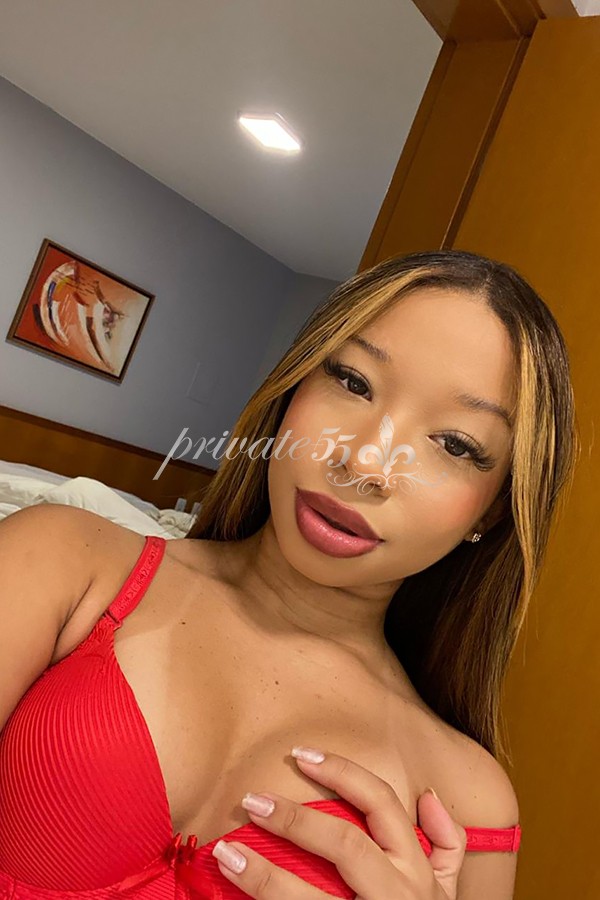 Letícia Freitas - Garota de Programa em Brasília