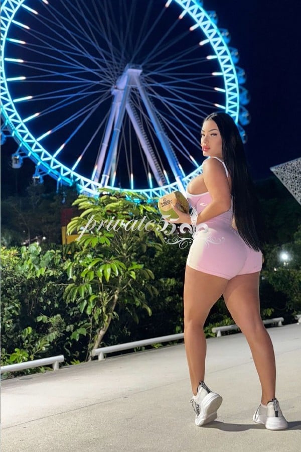 Foto 25 de Júlia Hoffman