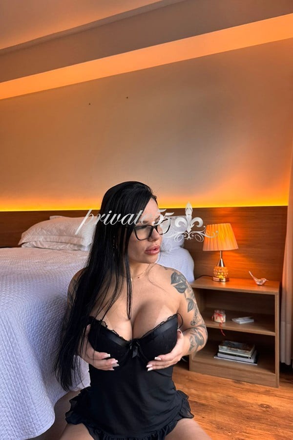 Beatriz Bueno - Acompanhante de Luxo em Porto Alegre