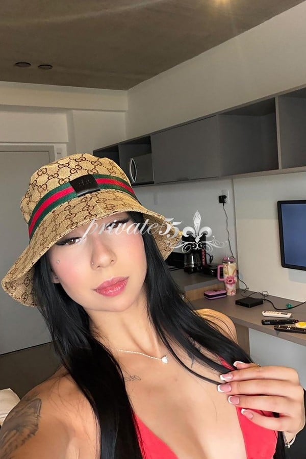 Foto 3 de Karine Amaral