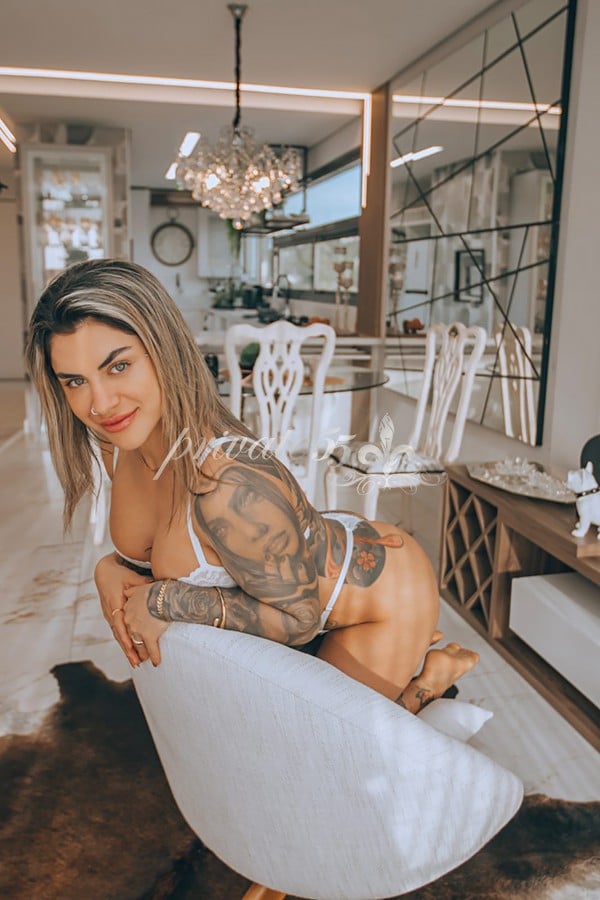 Júlia Braga - Garota de Programa em São Paulo