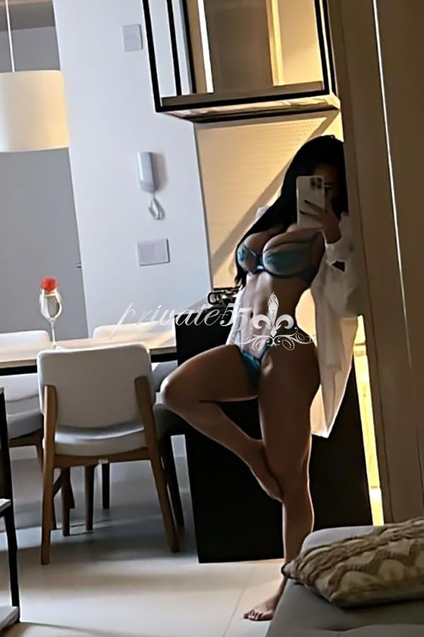 Liara Deltoro - Acompanhante de Luxo em São Paulo