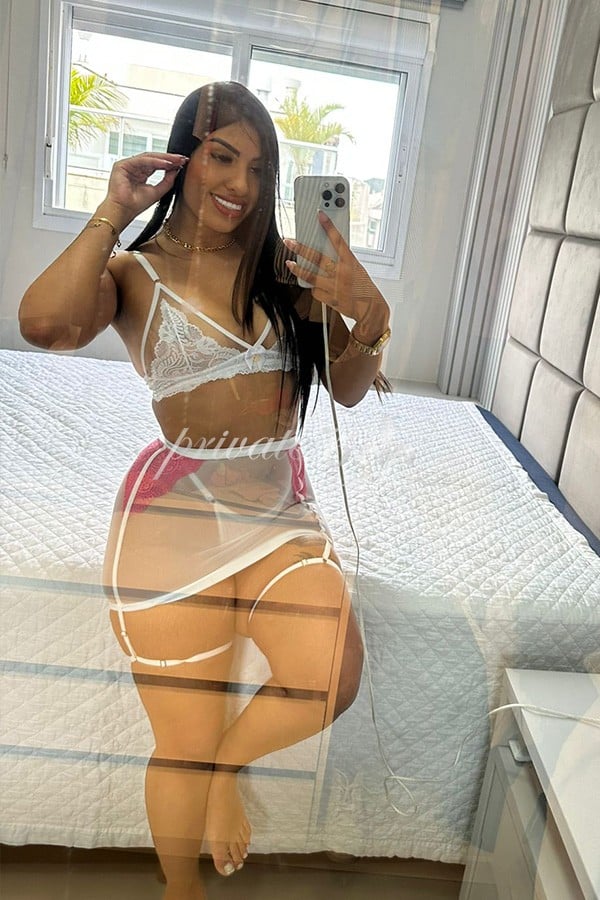 Carol Muller - Acompanhante de Luxo em Florianópolis