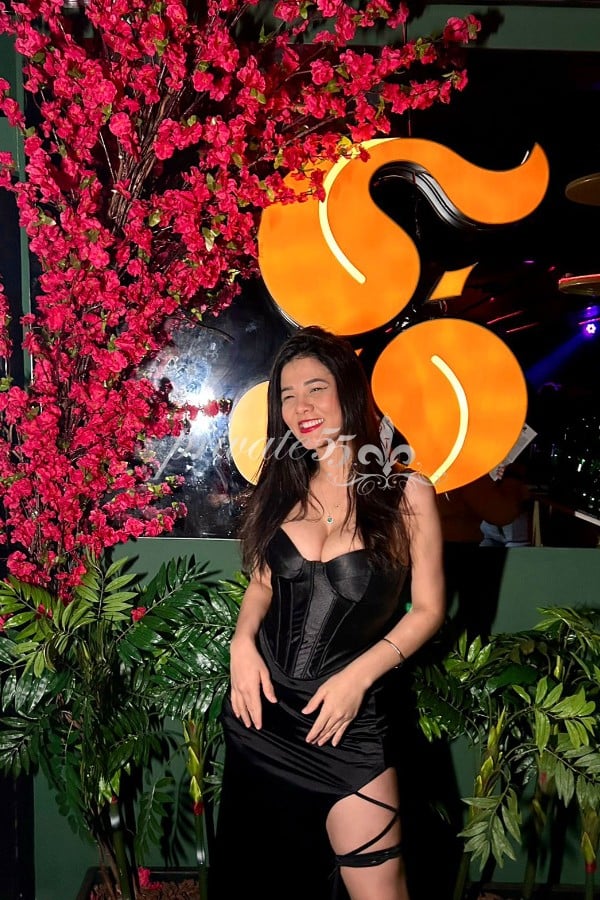 Irís  Nakamura - Acompanhante de Luxo em Florianópolis