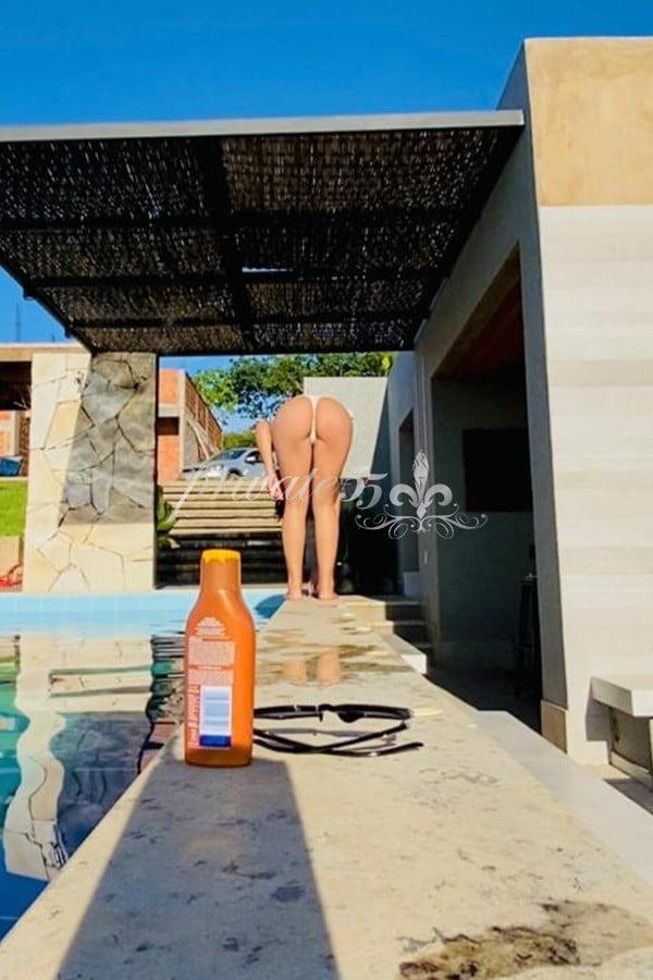 Yara Ninfa - Acompanhante em Balneário Camboriú