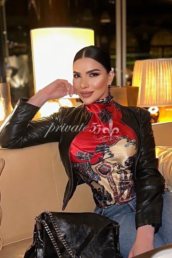 Foto 15 de Felina Dominá