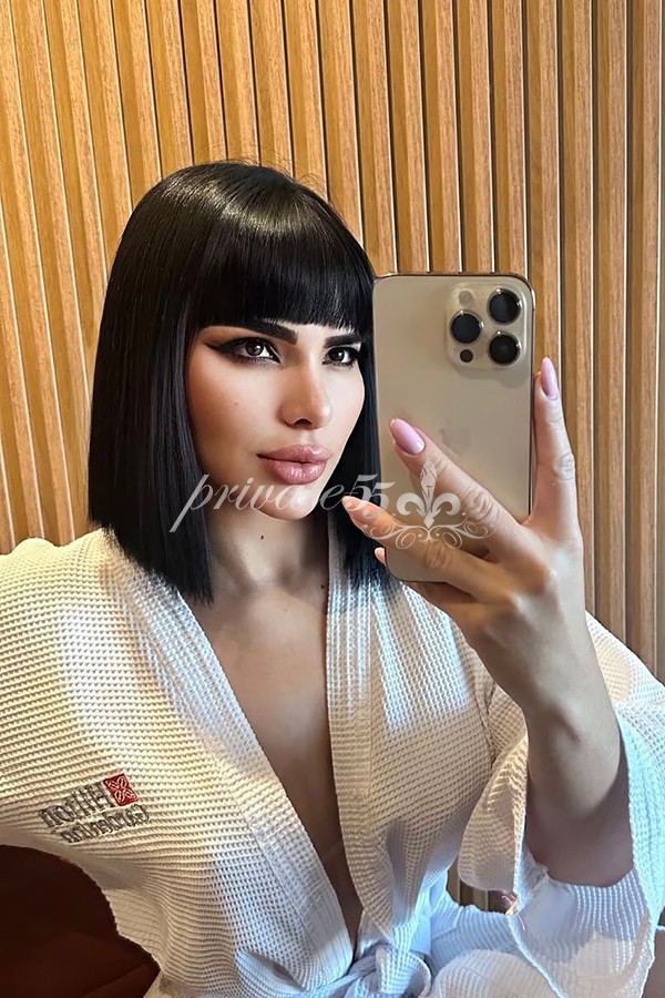 Foto 9 de Felina Dominá