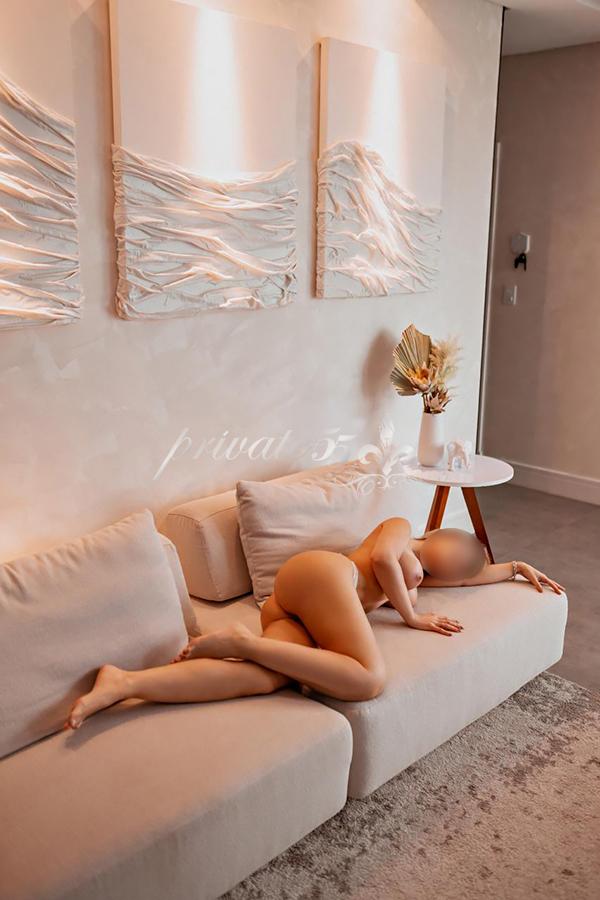 Mel Ferraz - Acompanhante de Luxo em Porto Alegre