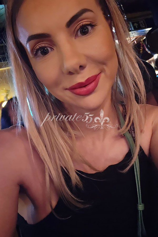 Nicolly Bennet - Acompanhante Verificada em Florianópolis