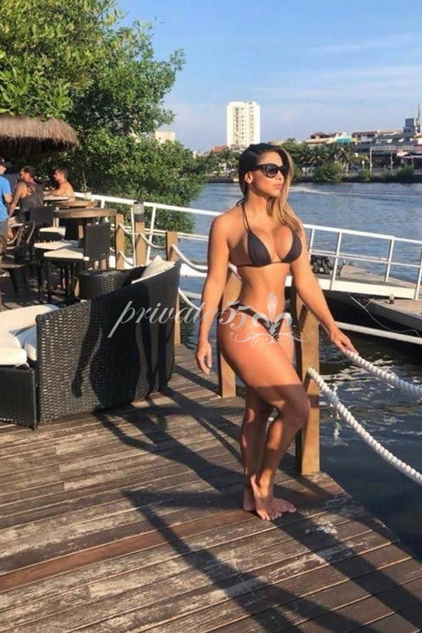 Camila Rios - Acompanhante em Balneário Camboriú