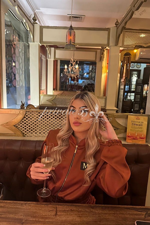 Bia Souza - Garota de Programa em Florianópolis