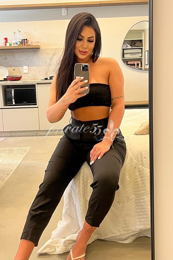 Eloha Feffer - Acompanhante de Luxo em Porto Alegre