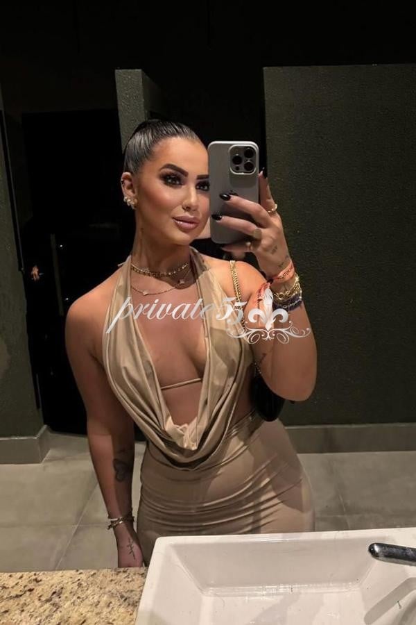 Eloha Feffer - Acompanhante em Porto Alegre