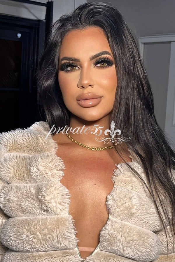 Eloha Feffer - Acompanhante em Porto Alegre