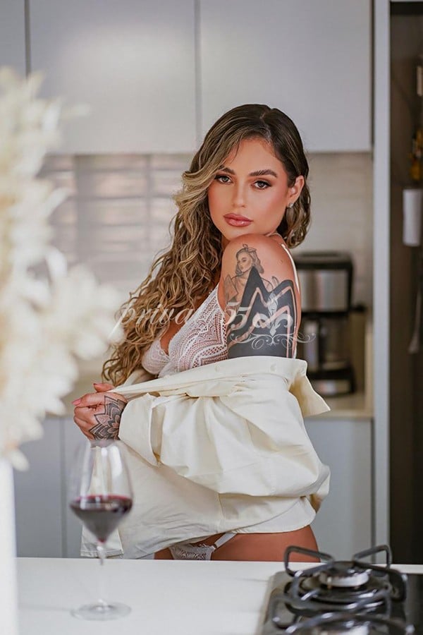 Serena Baby - Acompanhante Verificada em Florianópolis