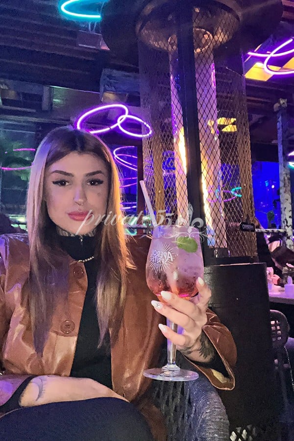 Sther Oliveira - Garota de Programa em São Paulo