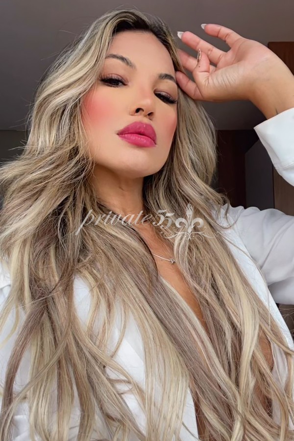 Lily Leonor - Acompanhante de Luxo em Porto Alegre