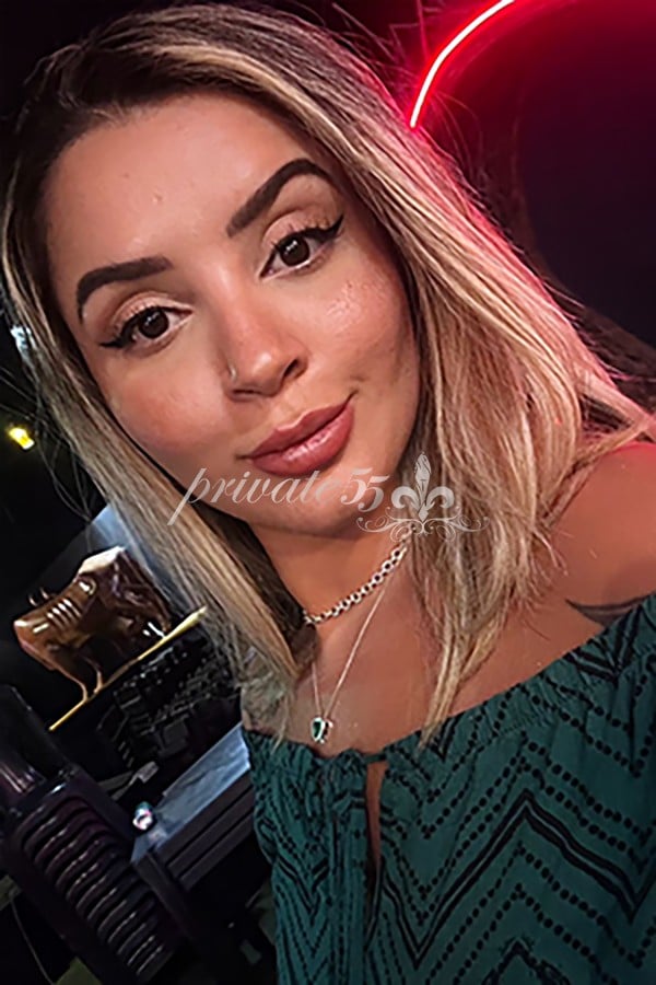 Estefany Massoterapeuta - Acompanhante em Rio de Janeiro