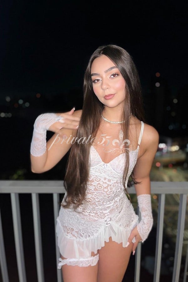 Nicole  Guimarães - Garota de Programa em São Paulo