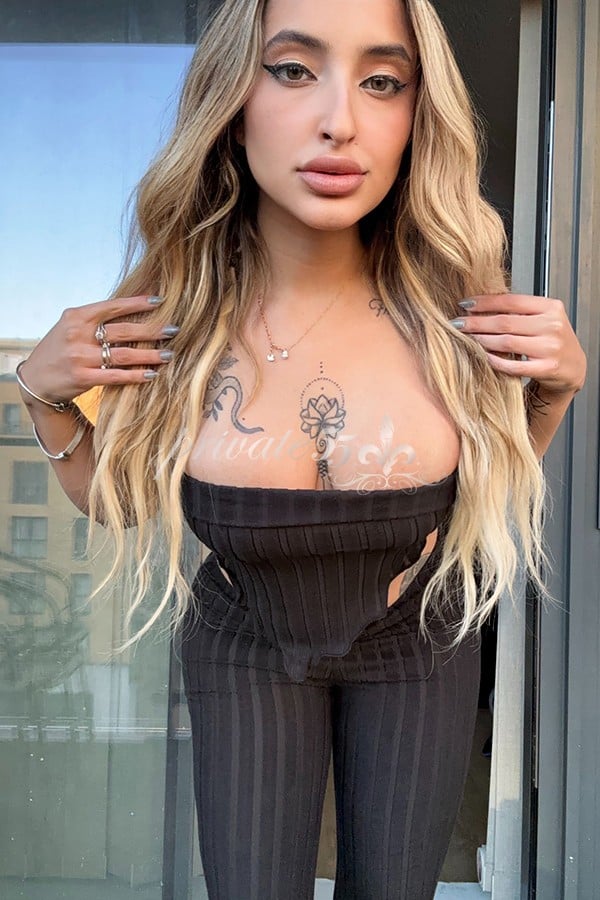 Luísa Bueno - Acompanhante em São Paulo