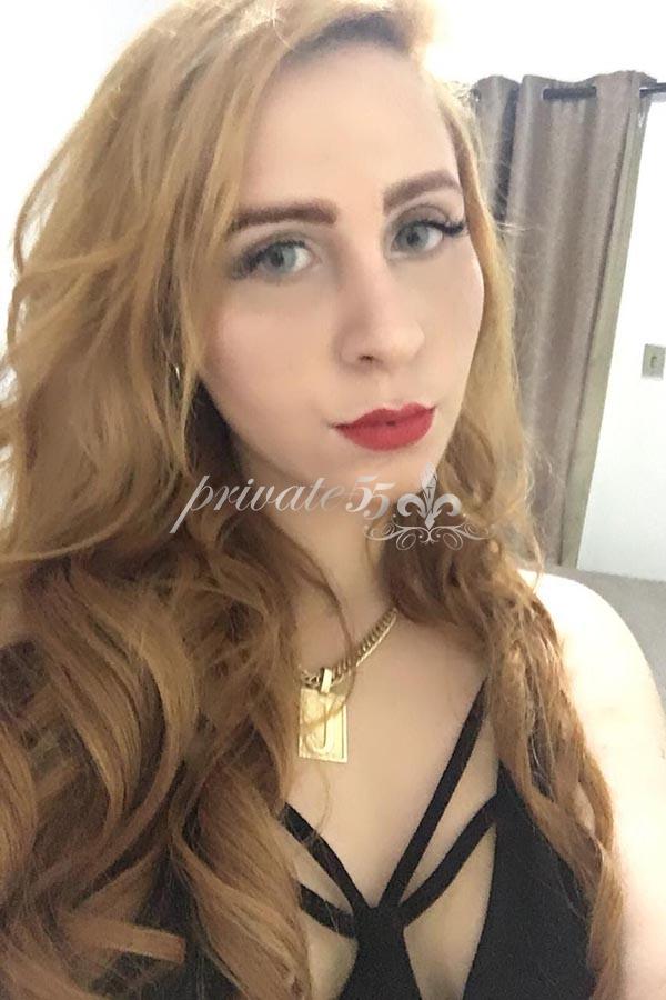 Foto 3 de Sabrina Dantas