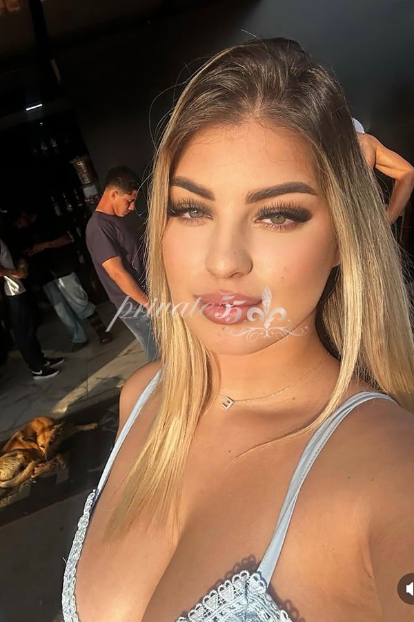 Pietra Lins - Acompanhante de Luxo em Florianópolis