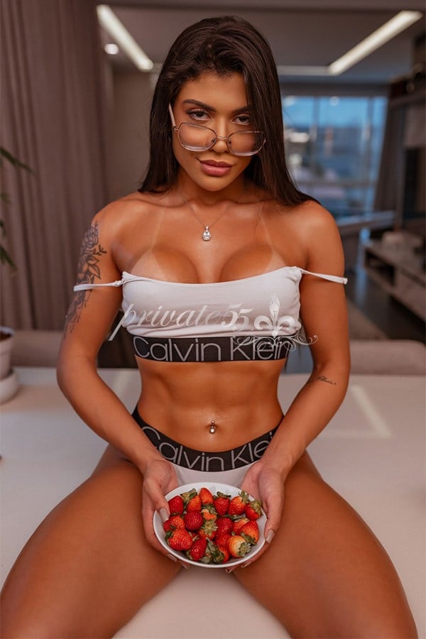 Carla Ferraz - Garota de Programa em Brasília