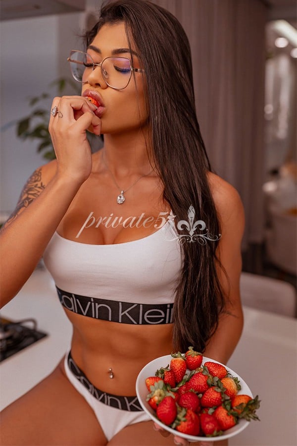 Carla Ferraz - Acompanhante de Luxo em Brasília