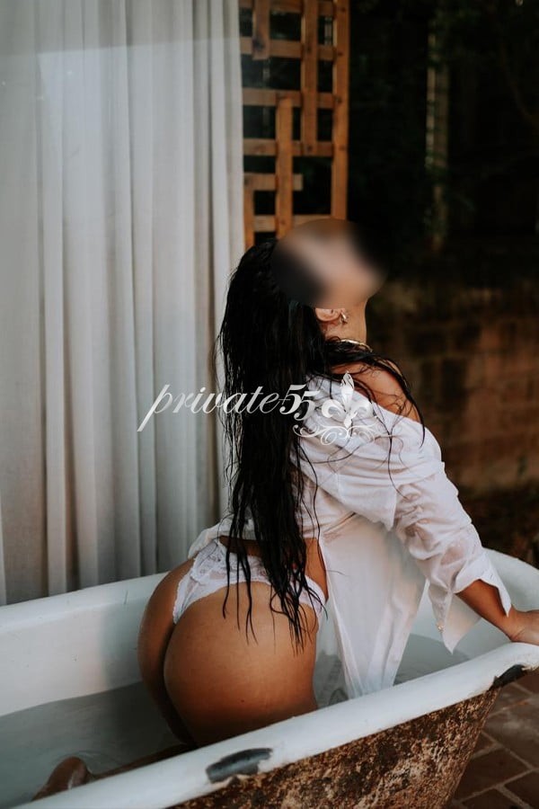 Ellen Ferrari - Garota de Programa em Balneário Camboriú